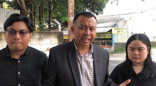 Permalink to Mengaku Adik Jenderal,Pengemudi Fortuner Arogan Pakai Pelat Dinas TNI Ditangkap Kawanan Polisi